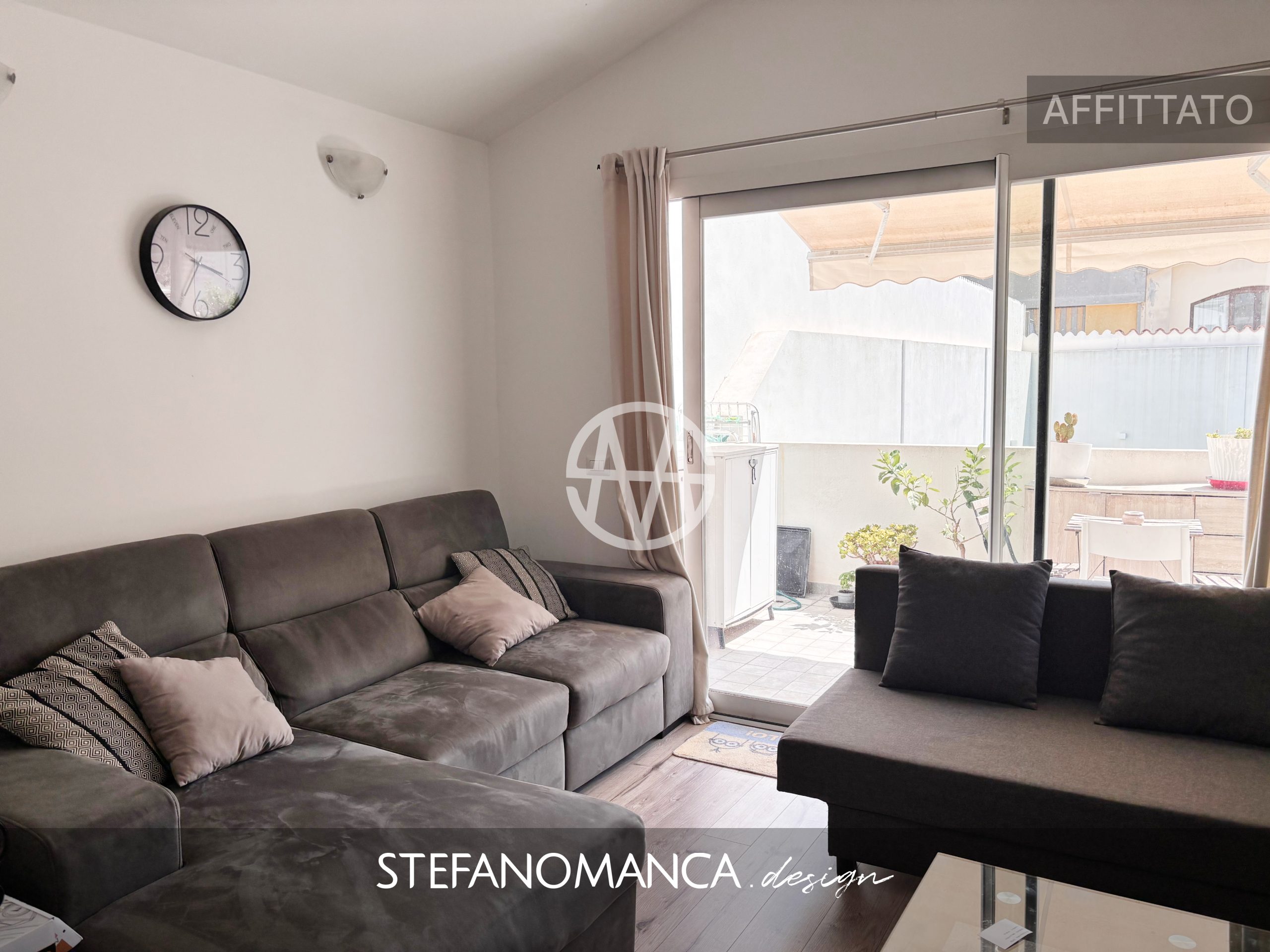 Bivano arredato con terrazza – 750 € / mese
